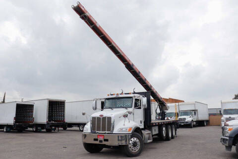 2020 Peterbilt 348