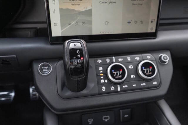 2023 Land Rover Defender 46
