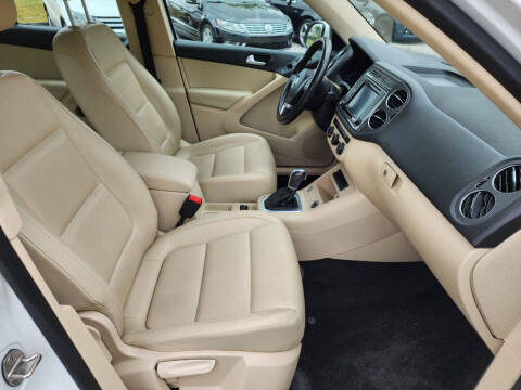 2017 Volkswagen Tiguan 2.0T S 4Motion