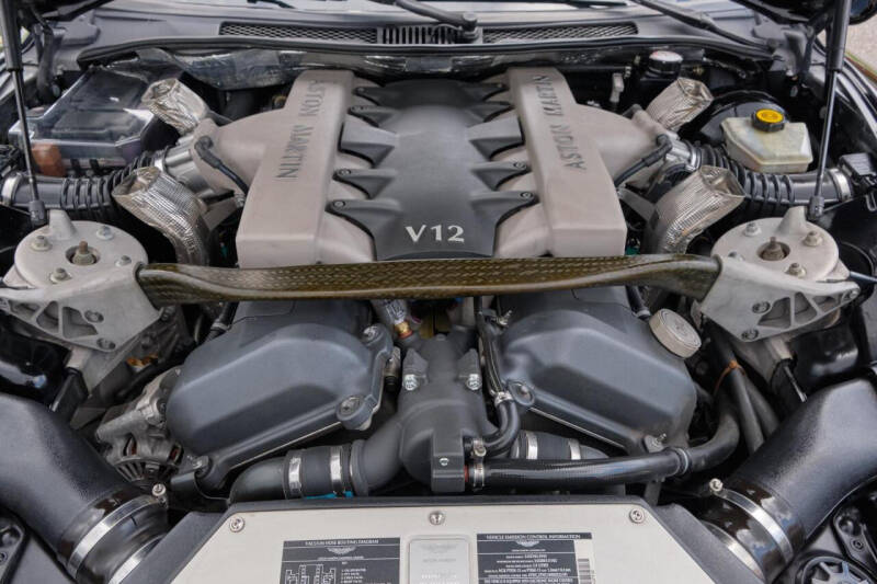 2003 Aston Martin V12 Vanquish