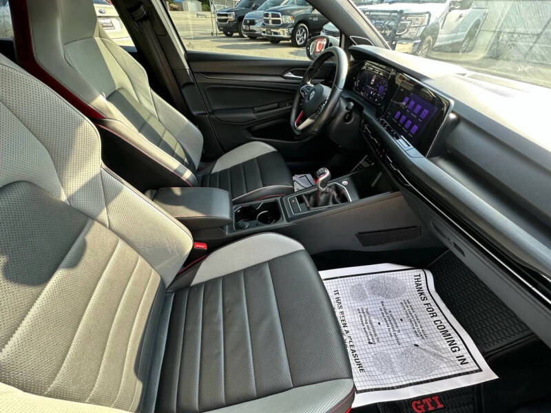 2022 Volkswagen Golf GTI SE