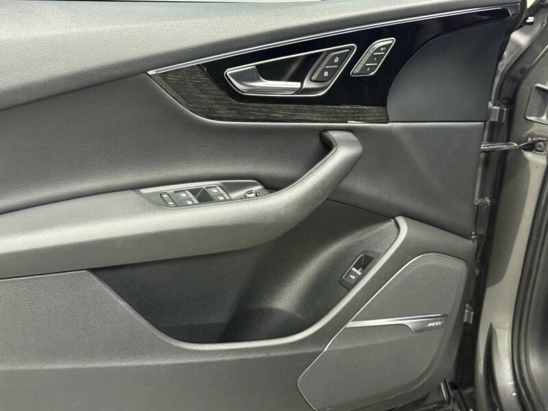 2019 Audi Q7 quattro Premium Plus 55 TFSI