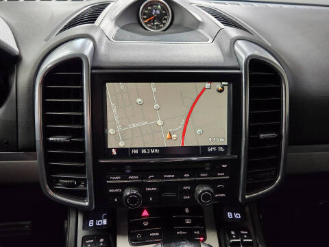 2013 Porsche Cayenne GTS