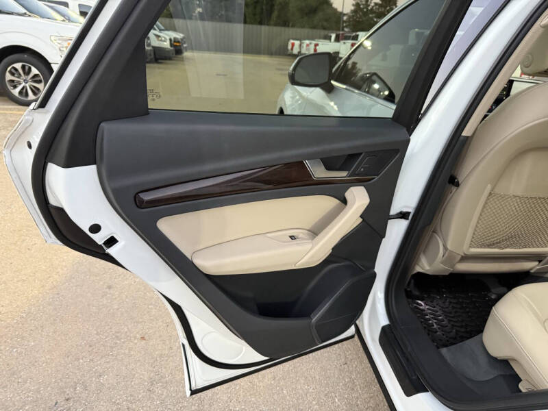 2019 Audi Q5 quattro Premium 45 TFSI