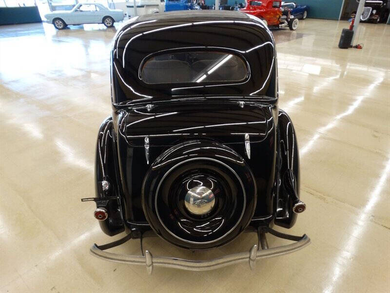 1936 Ford Tudor