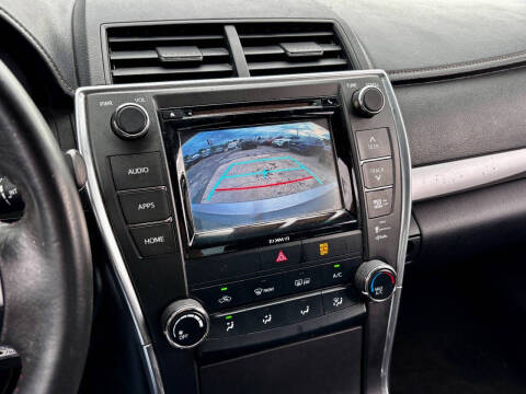 2017 Toyota Camry SE