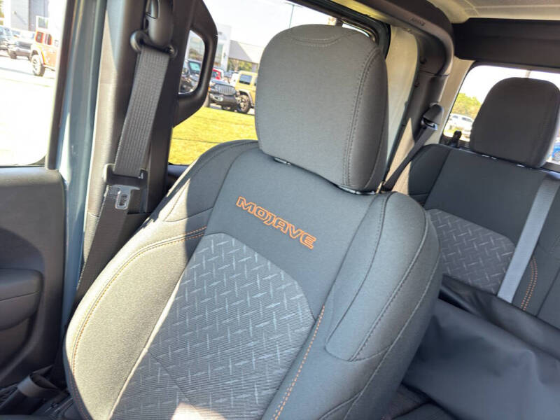 2025 Jeep Gladiator Mojave