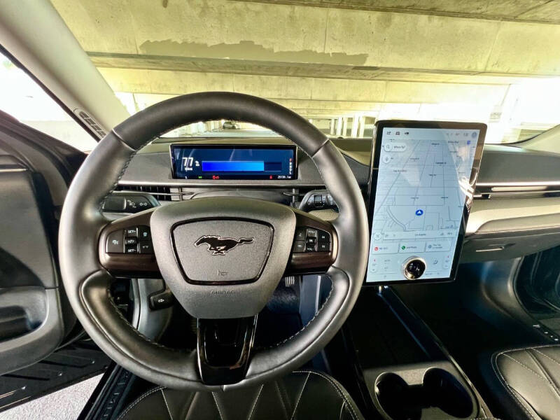 2022 Ford Mustang Mach-E Select