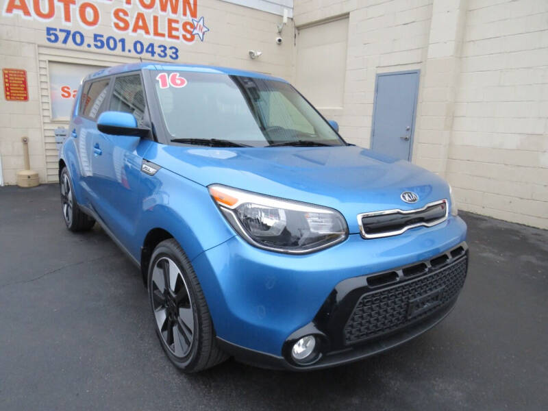 2016 Kia Soul for sale at Small Town Auto Sales in Hazleton PA