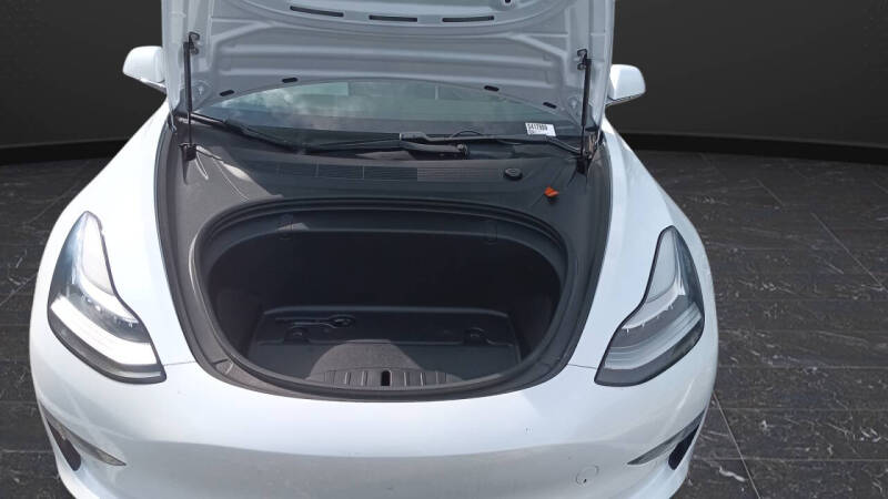 2019 Tesla Model 3 Standard Range Plus