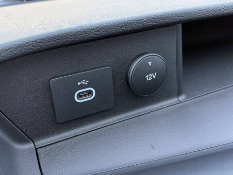 2025 Ford Transit 250