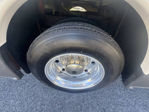 2020 Holiday Rambler Invicta