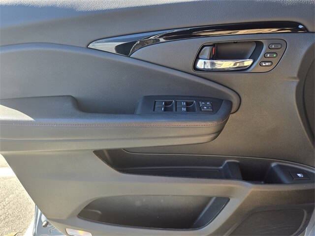 2025 Honda Ridgeline Black Edition