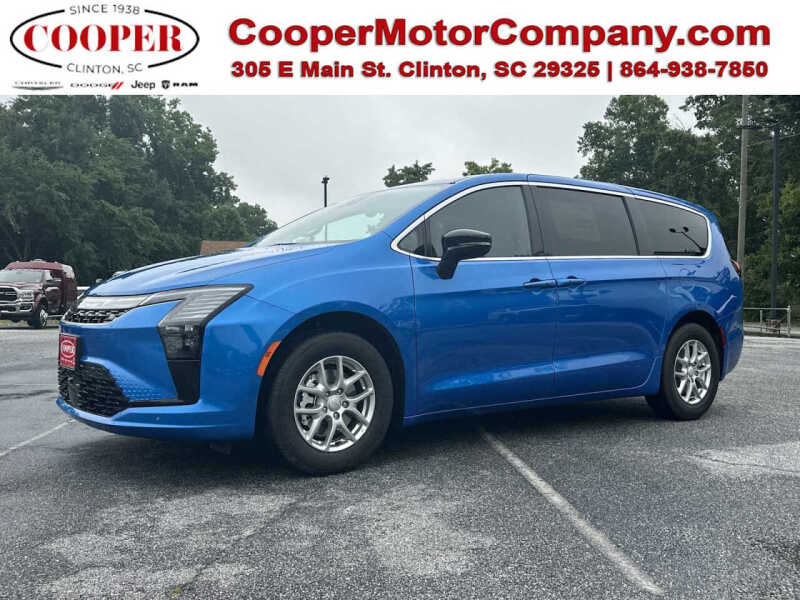2027 Chrysler Pacifica Select