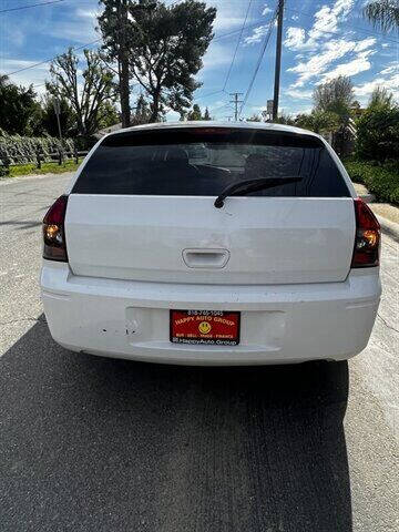 2006 Dodge Magnum SE