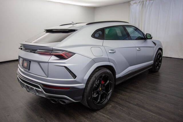 2022 Lamborghini Urus
