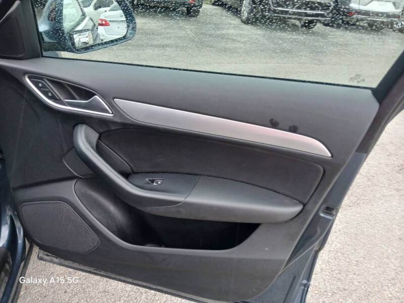 2017 Audi Q3 2.0T Premium Plus
