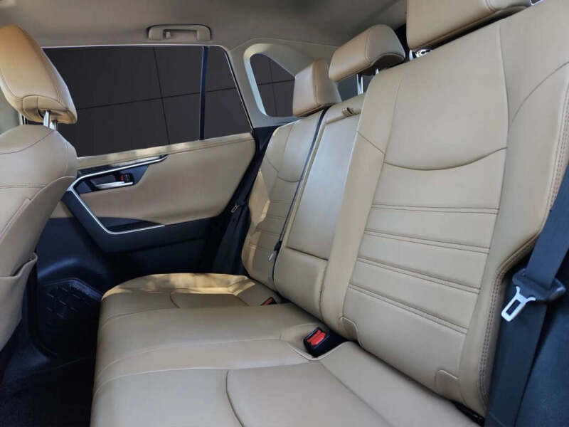 2020 Toyota RAV4 Limited