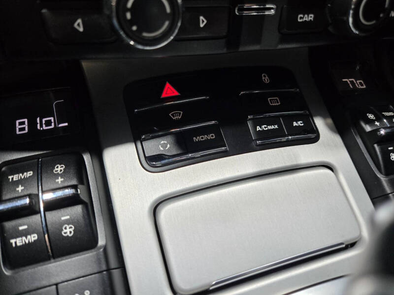 2013 Porsche Cayenne GTS