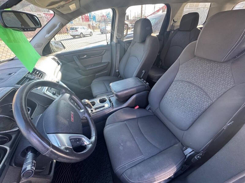 2015 GMC Acadia SLE-2