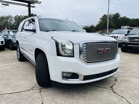 2017 GMC Yukon Denali