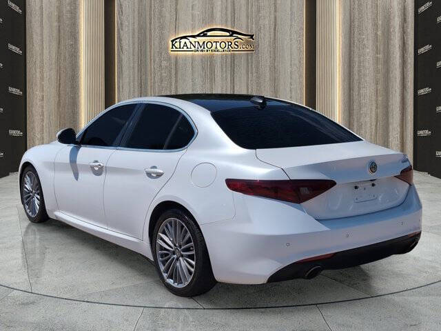 2017 Alfa Romeo Giulia Ti