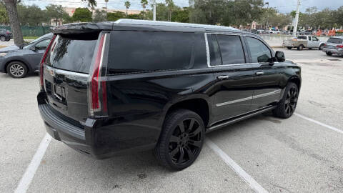 2018 Cadillac Escalade ESV Premium Luxury