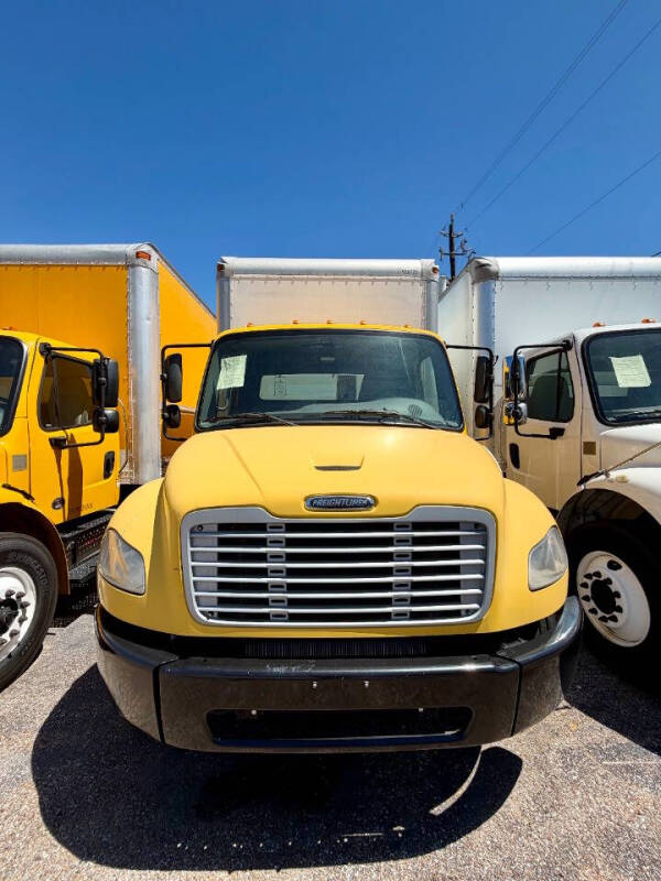 2019 Freightliner M2 106