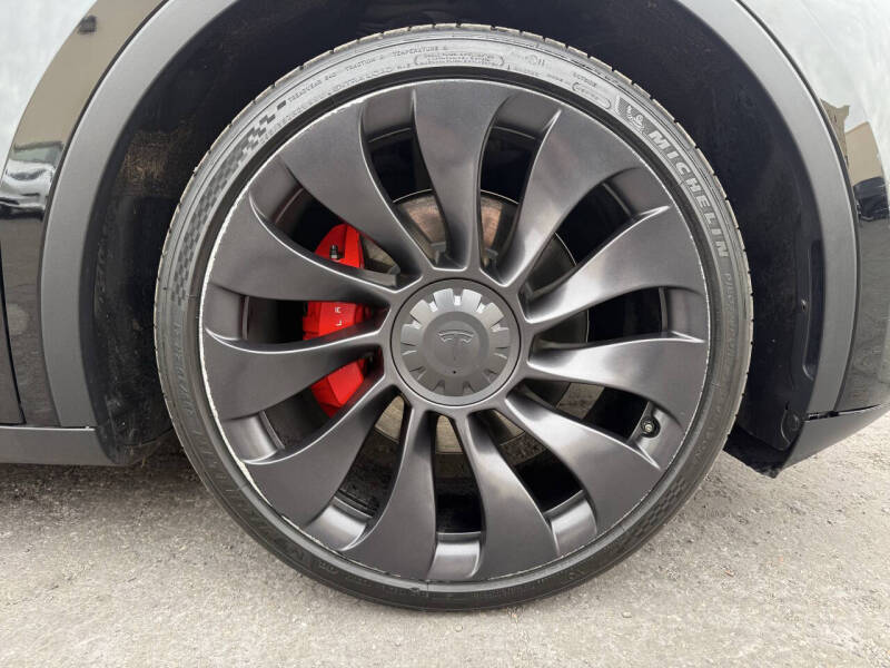 2023 Tesla Model Y Performance