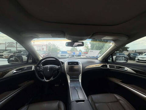 2016 Lincoln MKZ