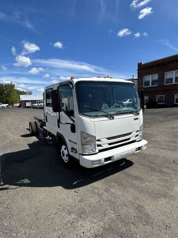 2021 Isuzu NPR-HD
