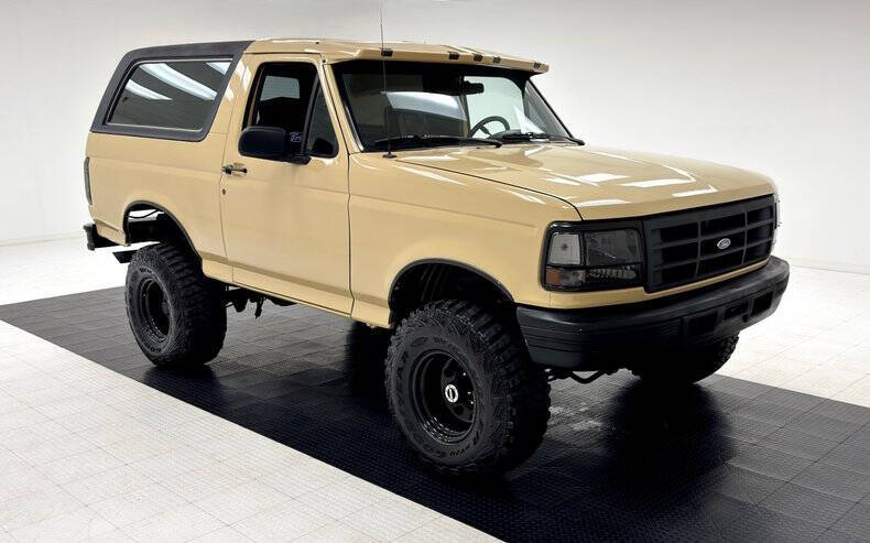 1992 Ford Bronco