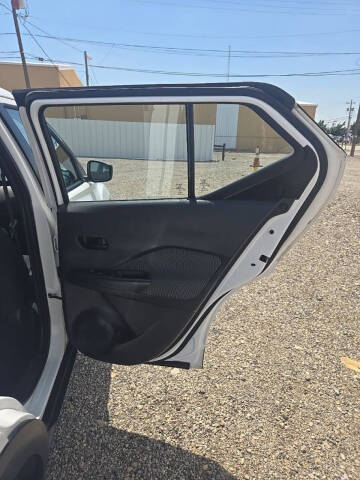 2020 Nissan Kicks S