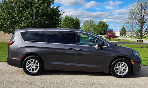 2023 Chrysler Pacifica Touring L