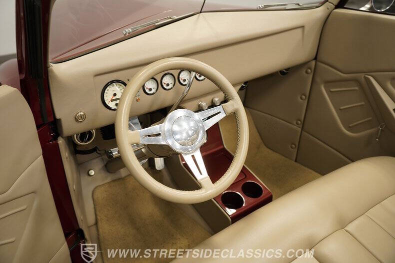 1937 Ford Cabriolet