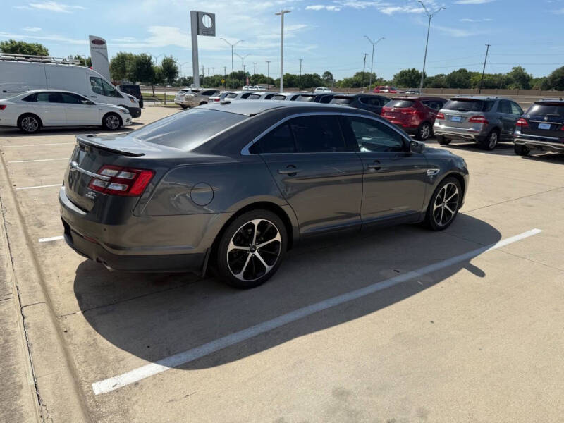 2015 Ford Taurus SEL