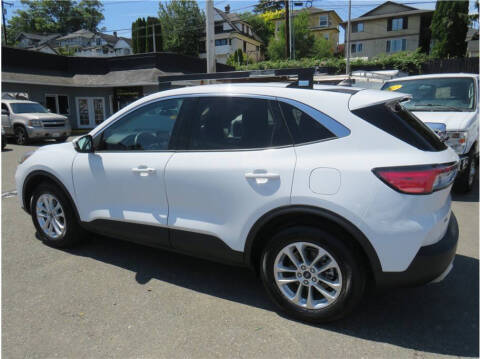 2020 Ford Escape SE