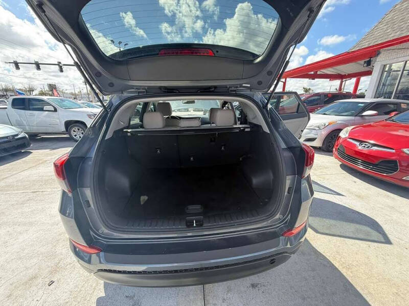 2018 Hyundai Tucson SE