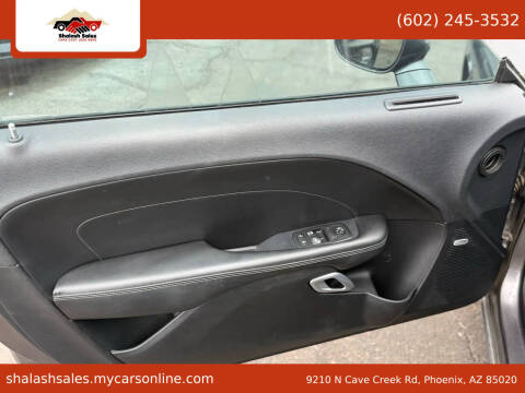 2015 Dodge Challenger SXT Plus