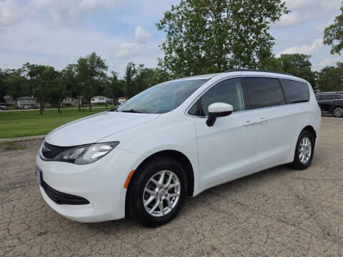 2020 Chrysler Voyager LX