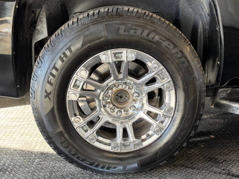 2011 Cadillac Escalade Luxury