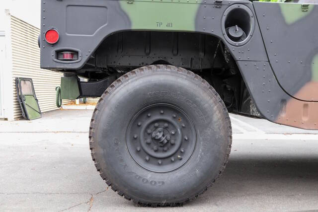 2018 AM General Hummer