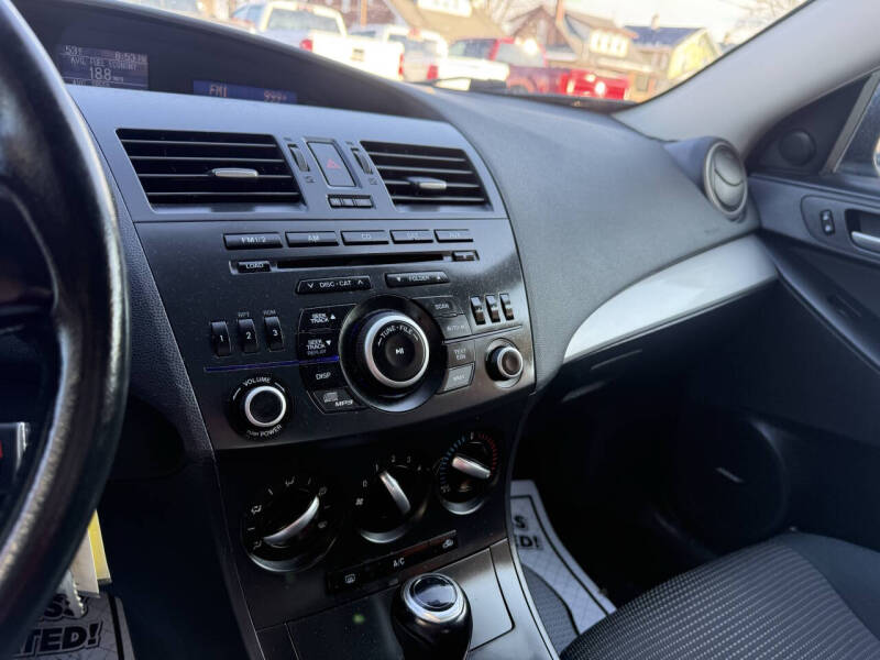 2012 Mazda MAZDA3 i Touring