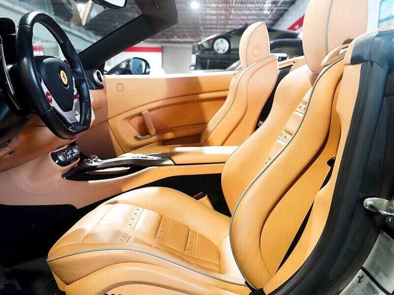 2013 Ferrari California 43