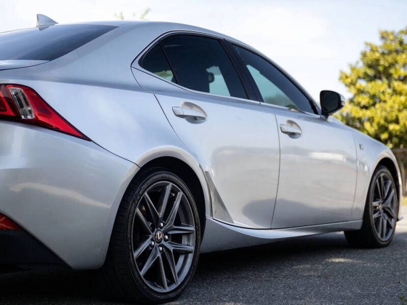 2016 Lexus IS 200t
