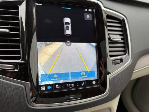 2023 Volvo XC90 B5 Plus Bright Theme