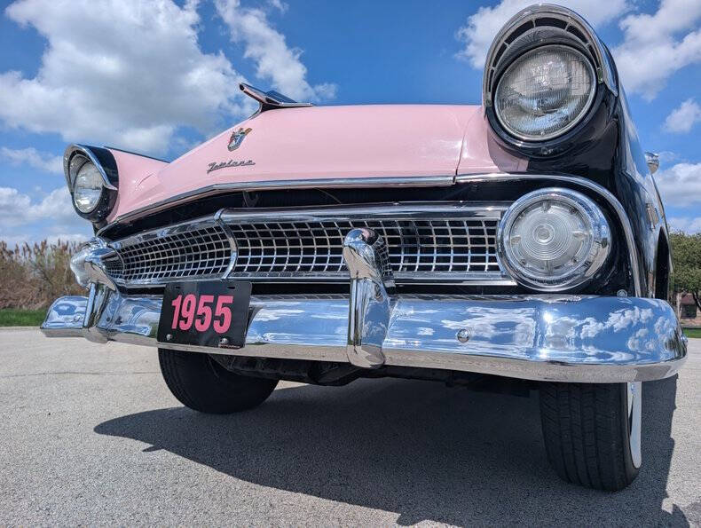 1955 Ford Sunliner
