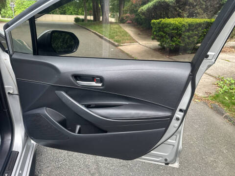 2020 Toyota Corolla Hatchback SE