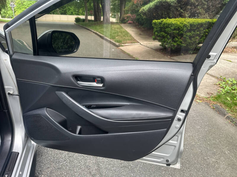 2020 Toyota Corolla Hatchback SE