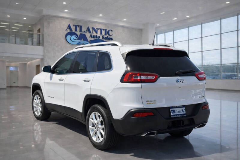 2018 Jeep Cherokee Latitude Plus